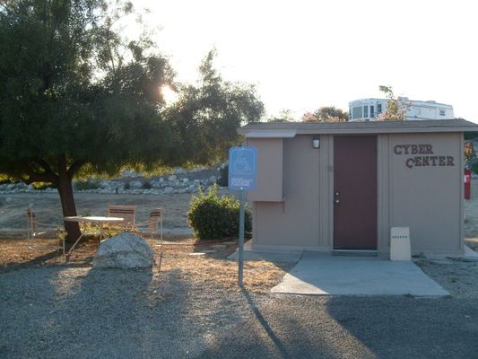 Cyber Center (Internet)
