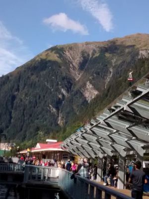 Would love to do the mountain tram from the waterfront next time

