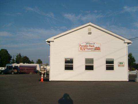 Pumpkin Patch RV Resort
Great Passport America park in Hermon, ME with wonderful staff, good aircard signal, wifi, and lots of innovative ideas. Not a lot of the usual amenities but still a great park for adults.
