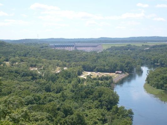 Dam which powers Branson
