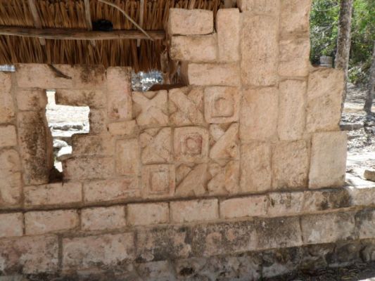 Even Mayans seem to like Tic-Tac-Toe
