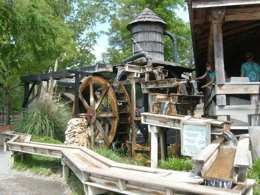 Water wheel by the gift shop runs the panning station
