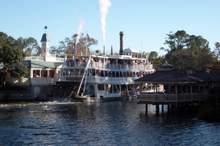 The Liberty Belle sternwheeler
