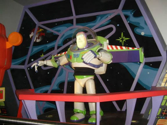 Buzz Lightyear - To infinity and Beyond!
