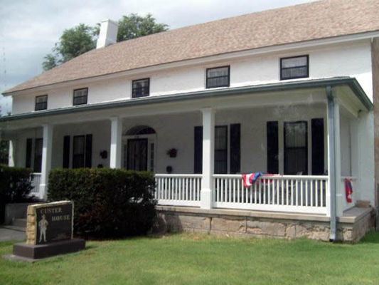 Post Commander's house
