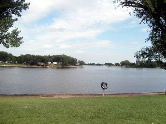 Watersports campground lake
