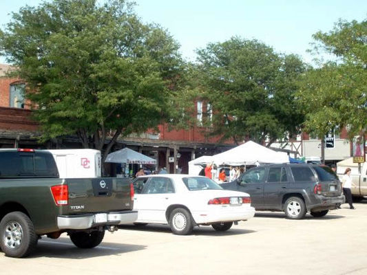 Swap meet downtown for Dodge City Days
