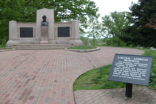 Memorial to Lincoln's Gettysburg Address
He did not want to come originally but was talked into coming to dedicate the new national cemetary after the battle ended. His speech was actually given from next door in the civilian cemetary.

