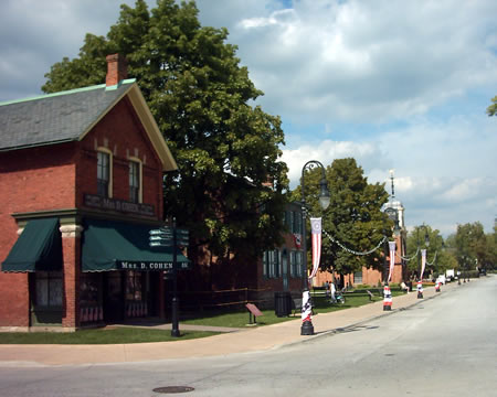Main Street
Just down from the shop on the corner is the Heinz house. Ketchup was not their first product. Teenage Mr. Heinz started by making horseradish in the family basement and selling it.
