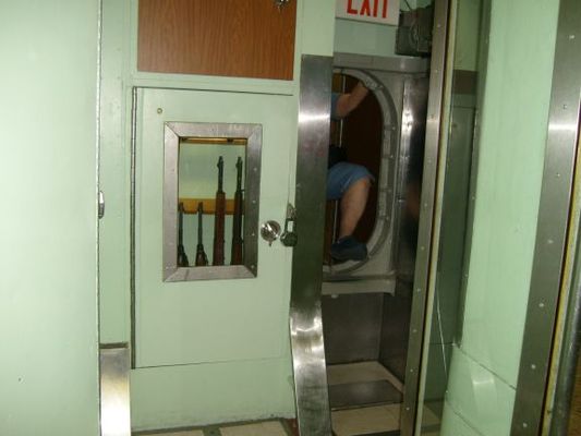 Gun locker and section door
Note how high section doors are. You have to have good knees and leg movement to live on a sub with doors like that.
