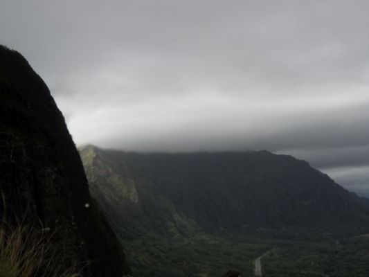 The steep cliffs that many warriors were shoved off of during native war
