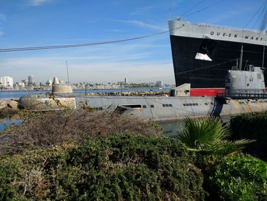 Submarine tour by the Queen Mary
