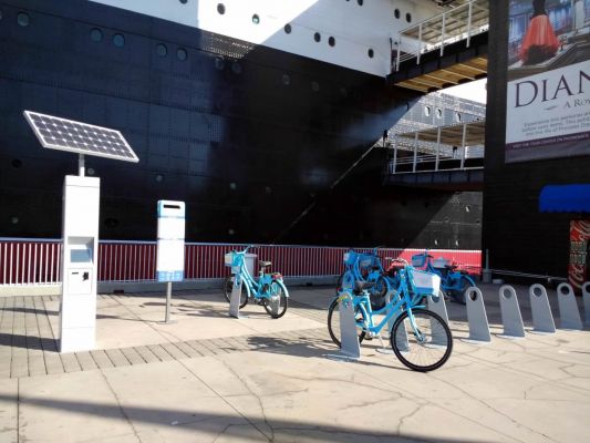 Bikes for rent at the Queen Mary dock
