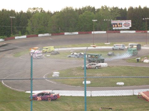 Mini-school bus figure 8 races
