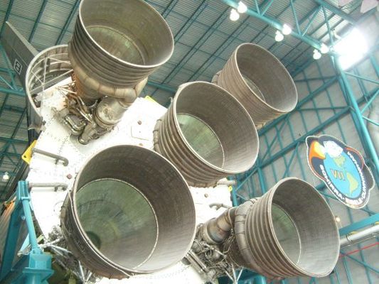 Saturn V engines
