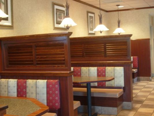 Booths in McDonald's in Marathon, FL
Notice the horizontal slats which are commonly used by ship carpenters
