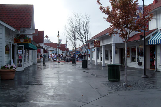 New England shops at Broadway on the Beach
