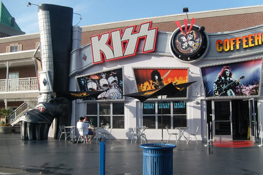 Kiss coffeehouse
