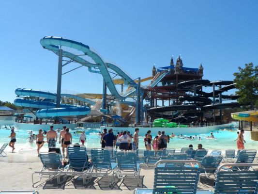 Enjoy the beach at the wave river
