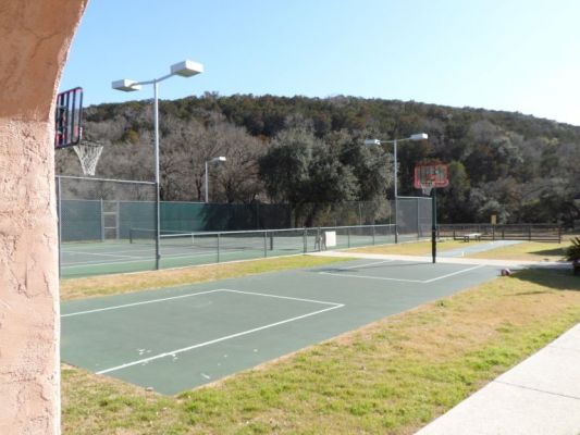 Tennis and Basketball - Summit Vacation Resort
