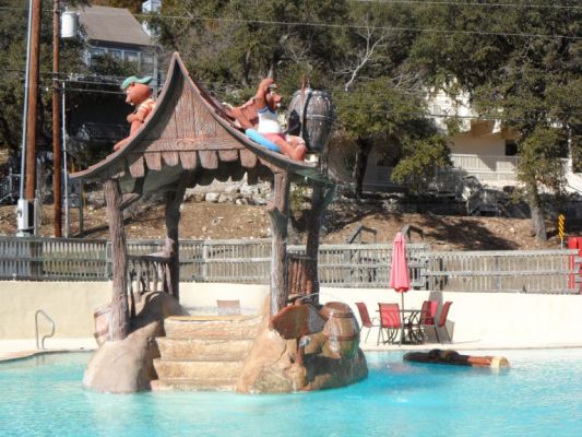 Sport Center Pool - Summit Vacation Resort
