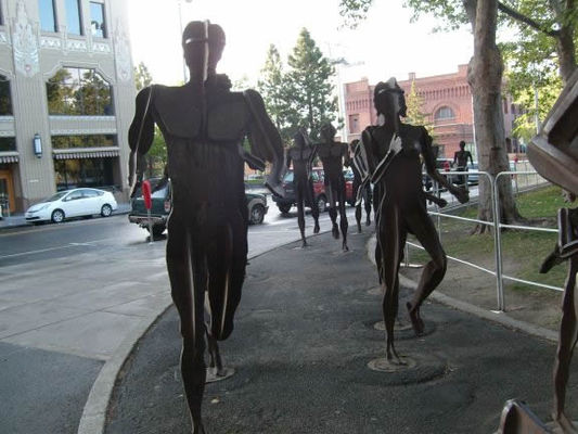 Runners sculpture
