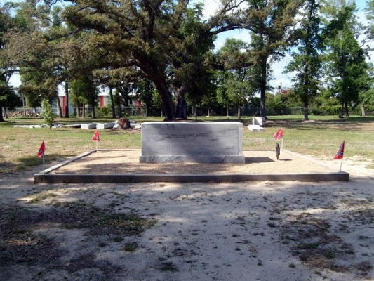 Tomb of the unknown confederate soldier
