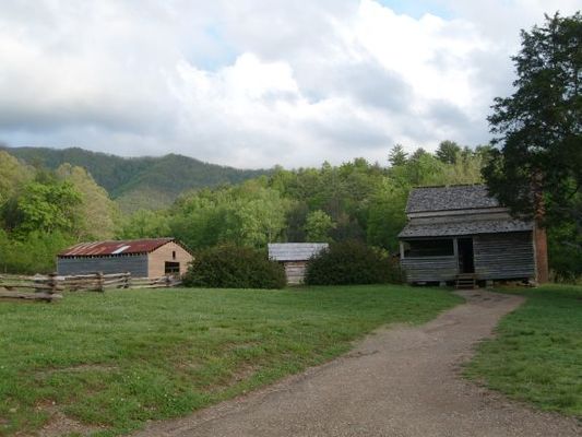 The stranger room
This house has a stranger room on the porch on the right that was attached but outside the house for overnight guests. There is a small window inside between the room and the house.
