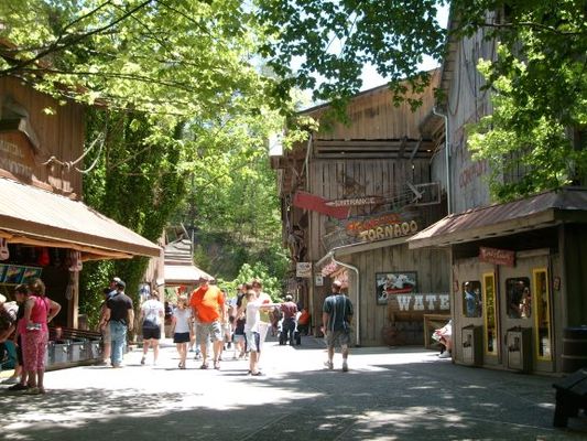 PigeonForge185.jpg