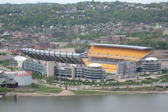 Heinz Stadium
