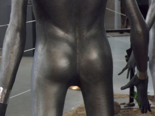 Alien ass
