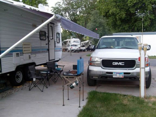 Our comfy site in Layton, UT
Got to enjoy the awning out over the patio for a change. Too hot without it.
