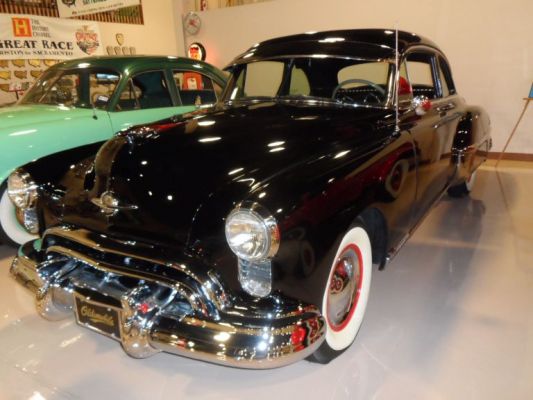 1949 Oldsmobile 88 Deluxe Club Coupe
