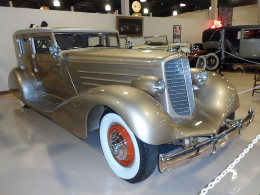1929 Duesenberg Model J
