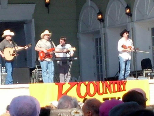 If you're gonna play at the Springs, ya gotta have a fiddle in the band.
