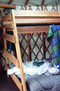 yurt-bed25p.jpg