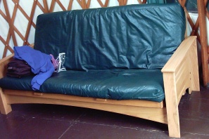 yurt-couch25p.jpg